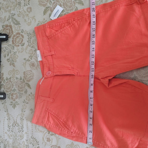 Aeropostale Womens Orange Solid Shorts Size 11/12 New - Picture 3 of 4